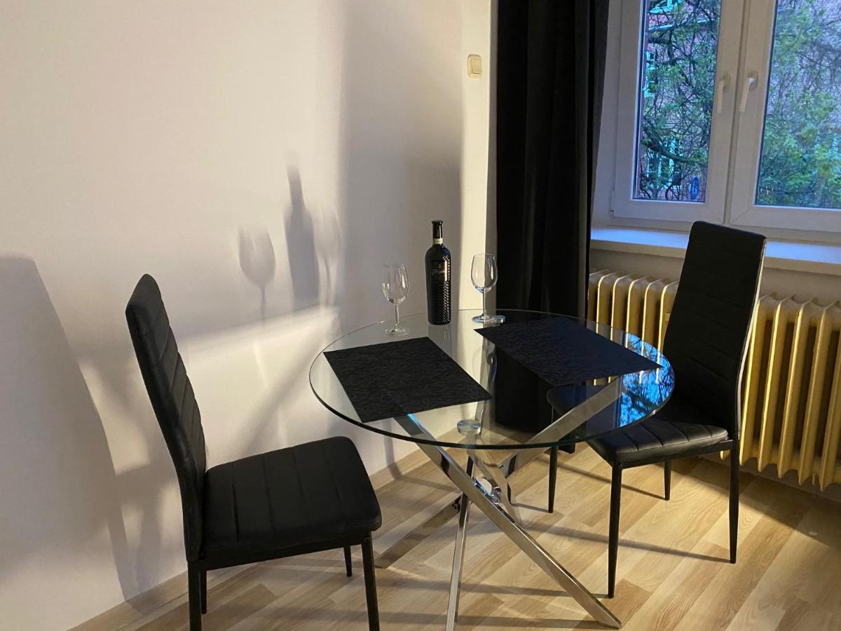 Vip Rooms Apartment Torun Luaran gambar