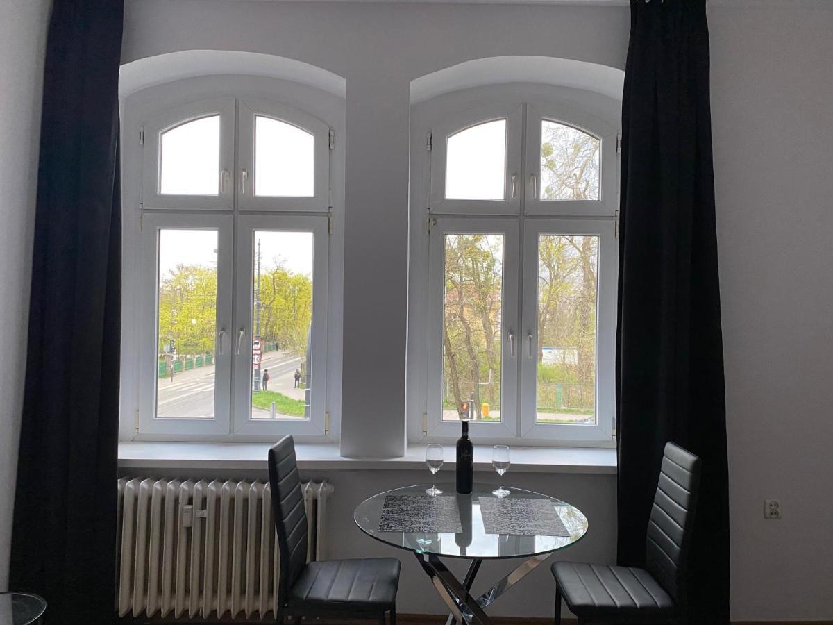 Vip Rooms Apartment Torun Luaran gambar