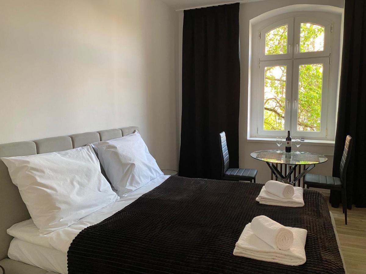 Vip Rooms Apartment Torun Luaran gambar