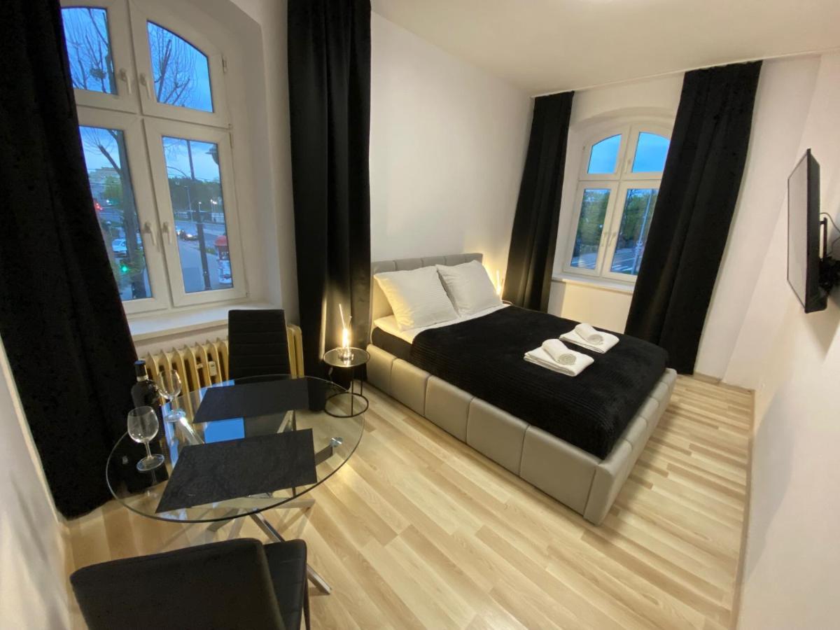 Vip Rooms Apartment Torun Luaran gambar